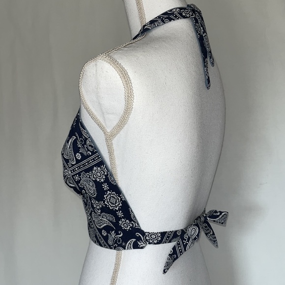 Bandana Reversible Halter 
Cotton 
Size Small
No tags - Picture 2 of 9